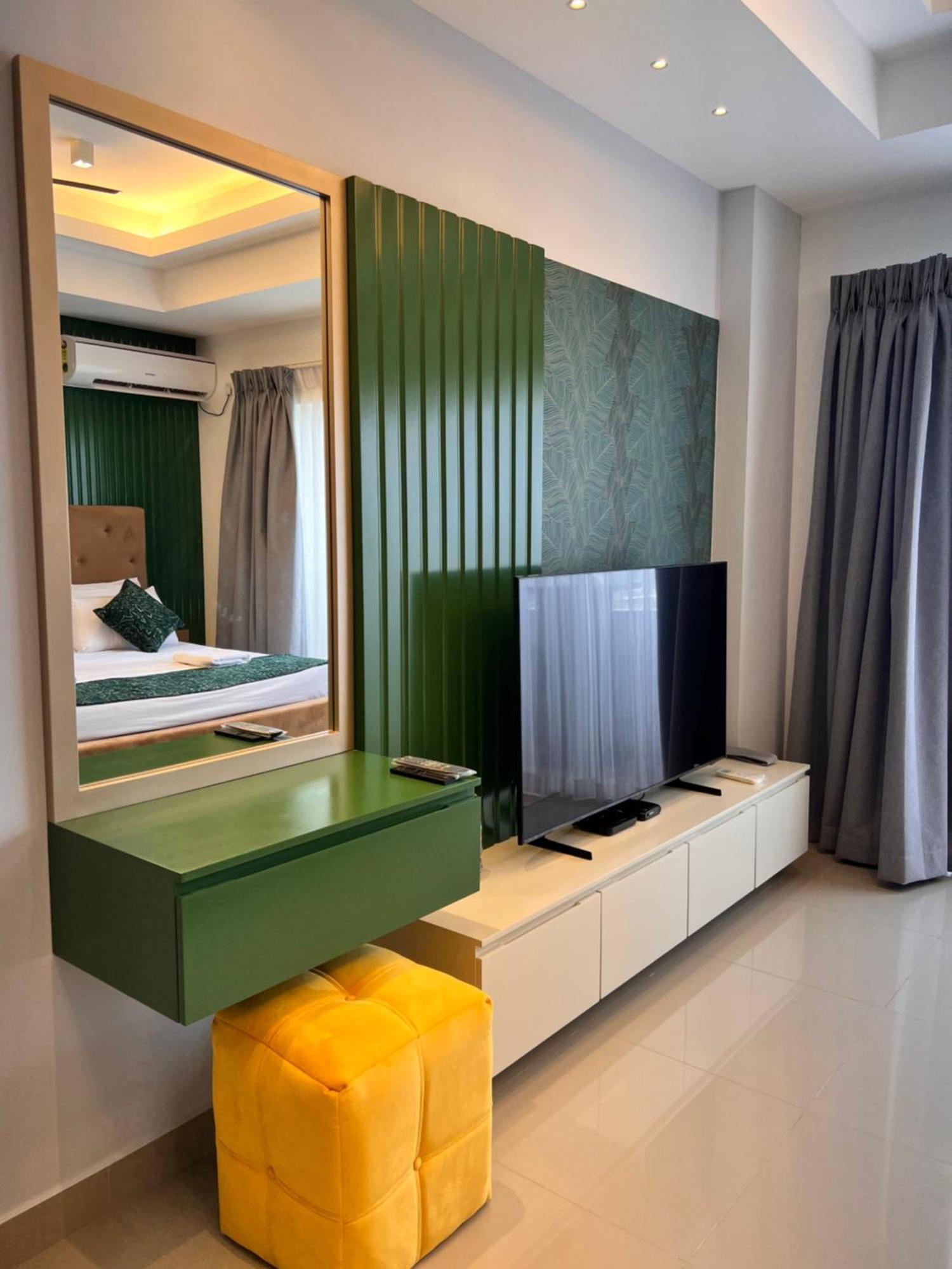 Ocean Breeze Negombo- Tidesend Luxury Beach Apartments מראה חיצוני תמונה